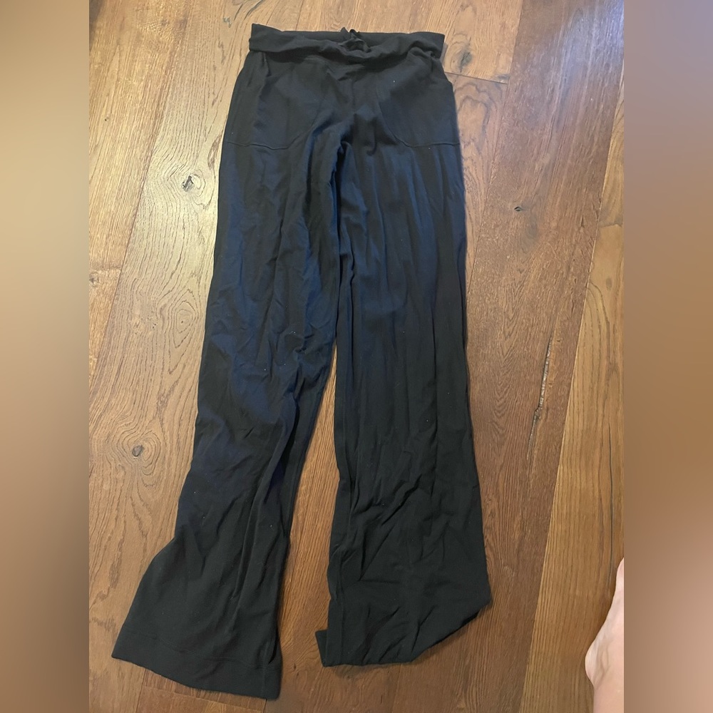 Lululemon wide leg LONG pants size 4 black